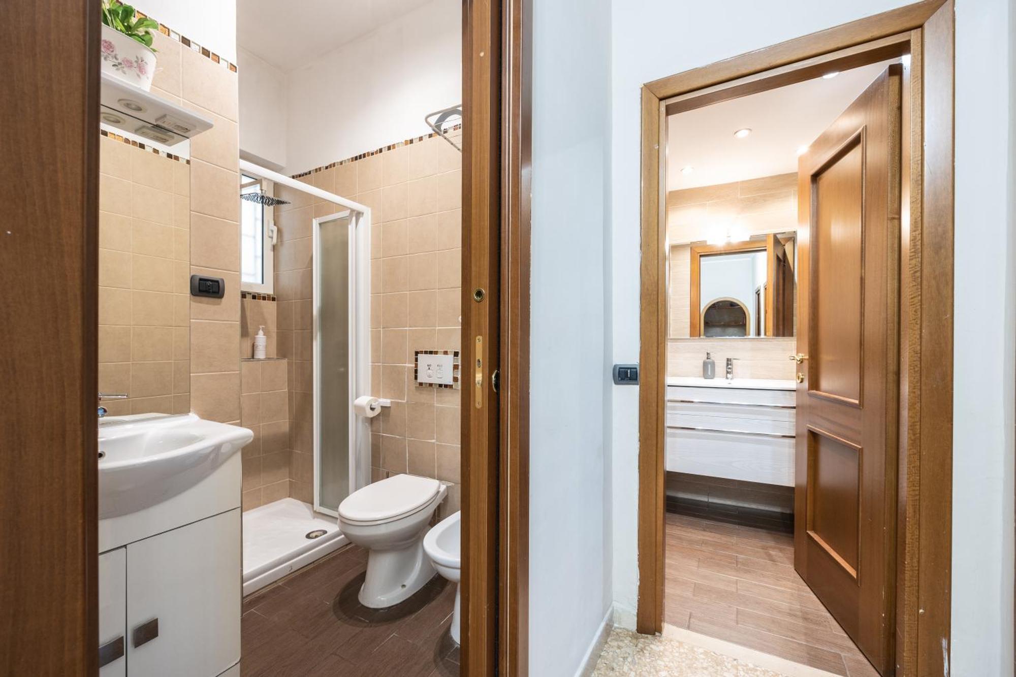 Big Apartment Rome Air Conditioning Wifi Netflix 90 Mq Exterior photo
